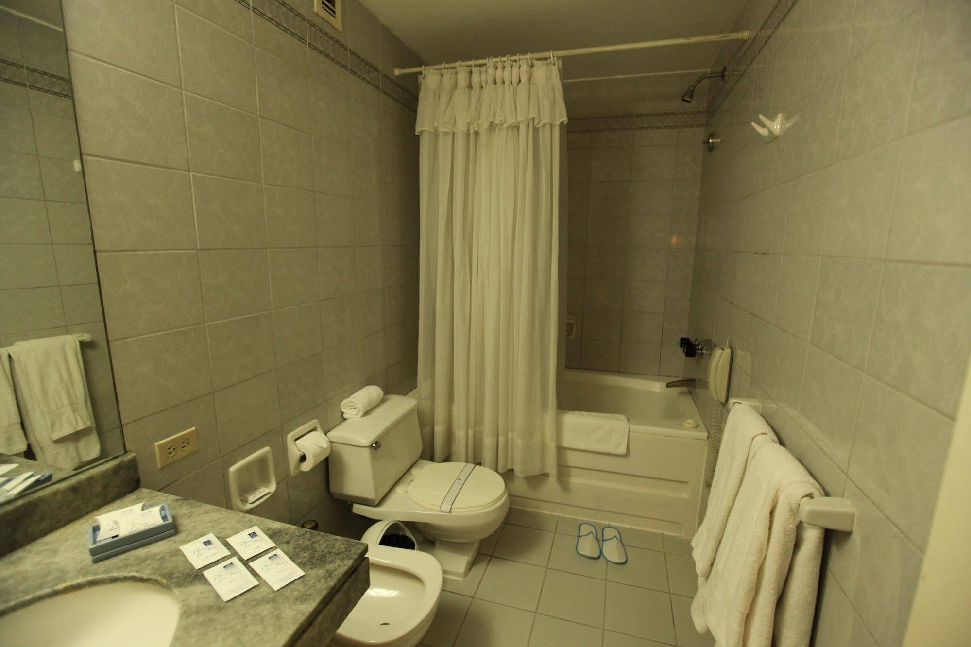 Suites Plaza Las Flores Lima Eksteriør bilde